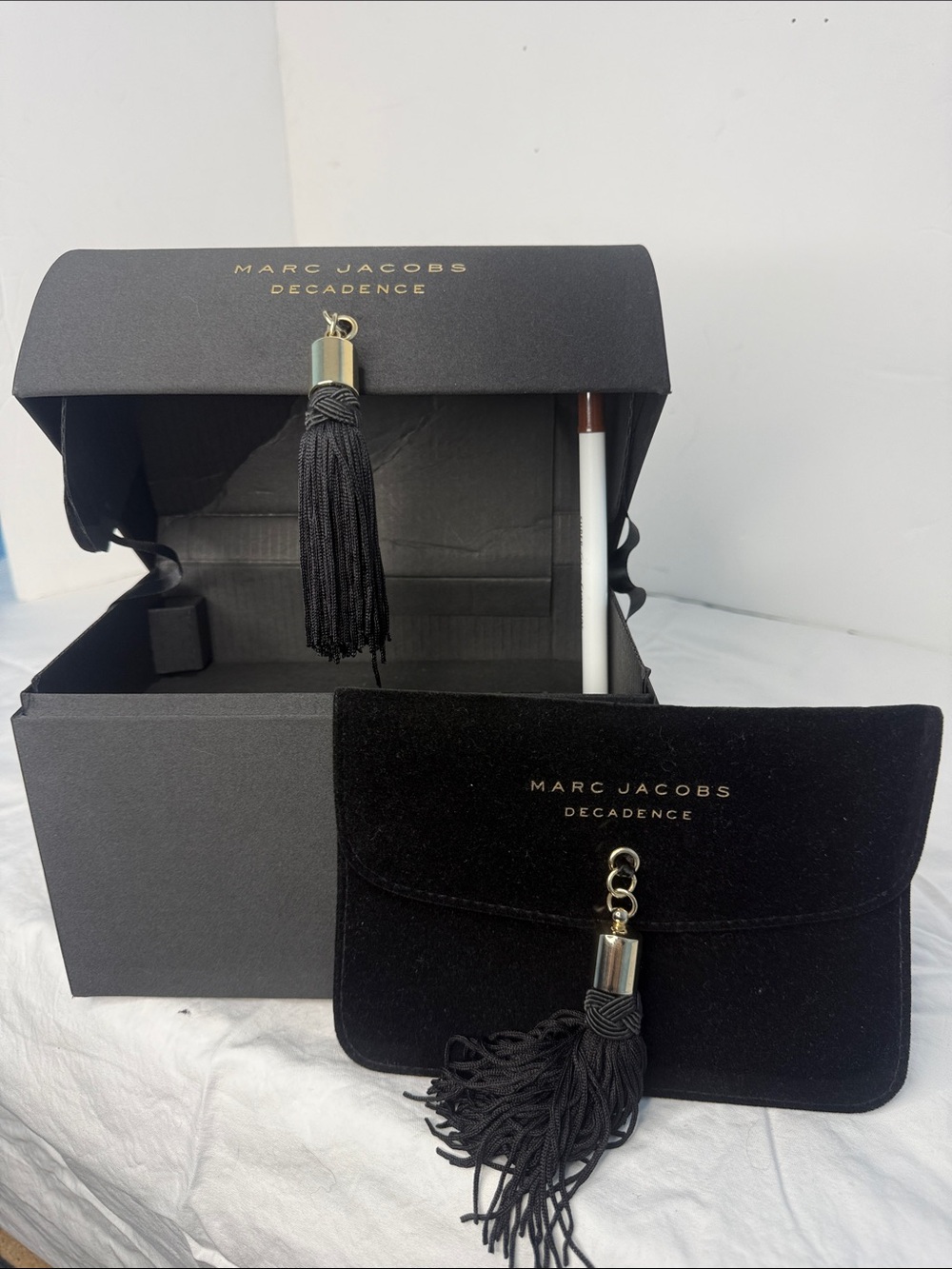 Marc Jacobs Decadence Box and clutch - Picture 6 of 11